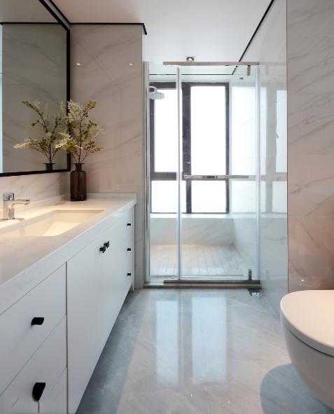 整面墙都做玻璃隔断好看吗,房屋玻璃隔断墙的最佳方法