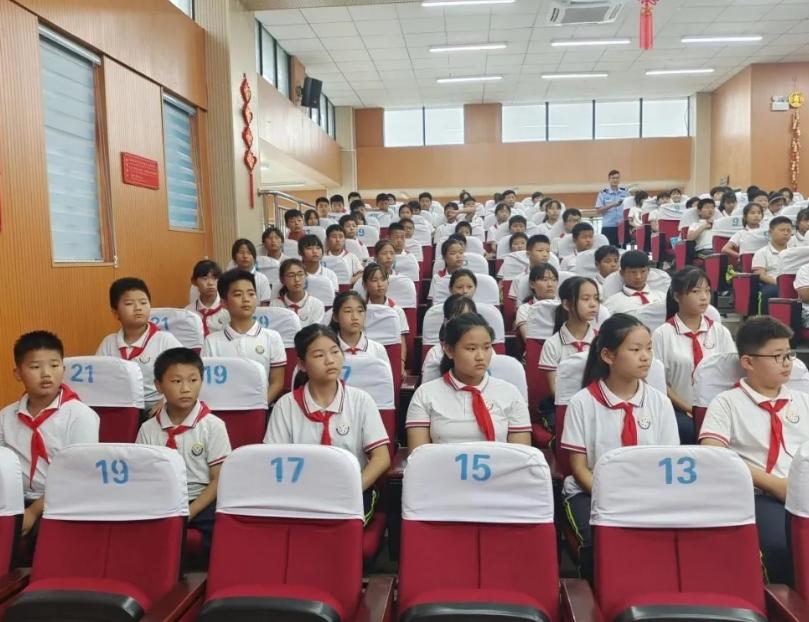 瀹夊窘閲庨浮澶у鏇濆厜,瀹夊窘鍗佸ぇ閲庨浮瀛︽牎