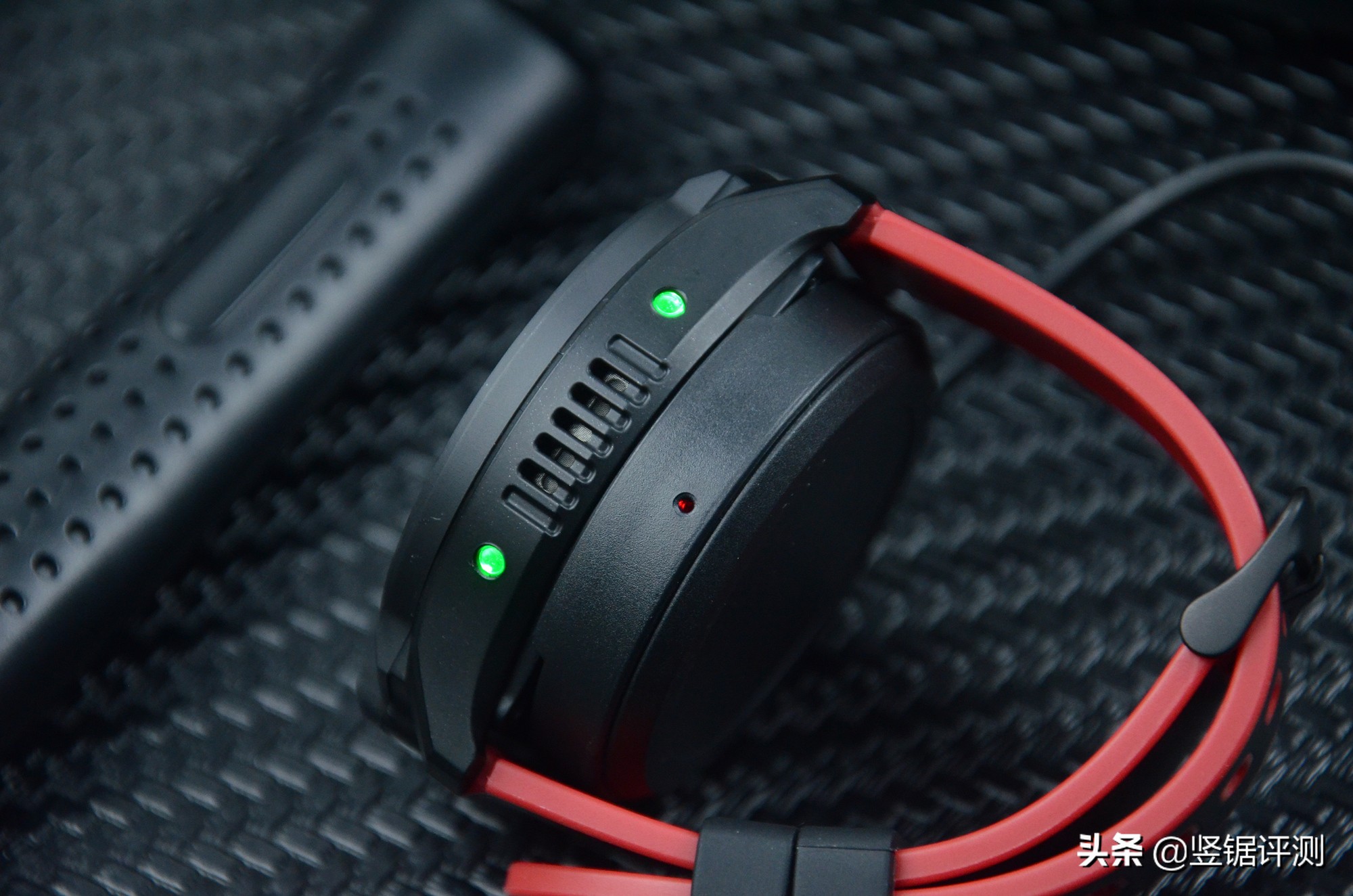 jeep黑骑士智能手表值不值得入手,jeep黑骑士fx1和fx3智能手表区别