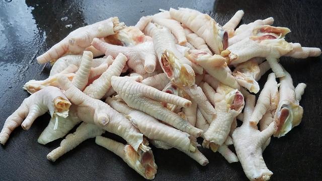 柠檬鸡爪做法家庭版简单不辣无骨,柠檬鸡爪这样做超好吃酸辣开胃