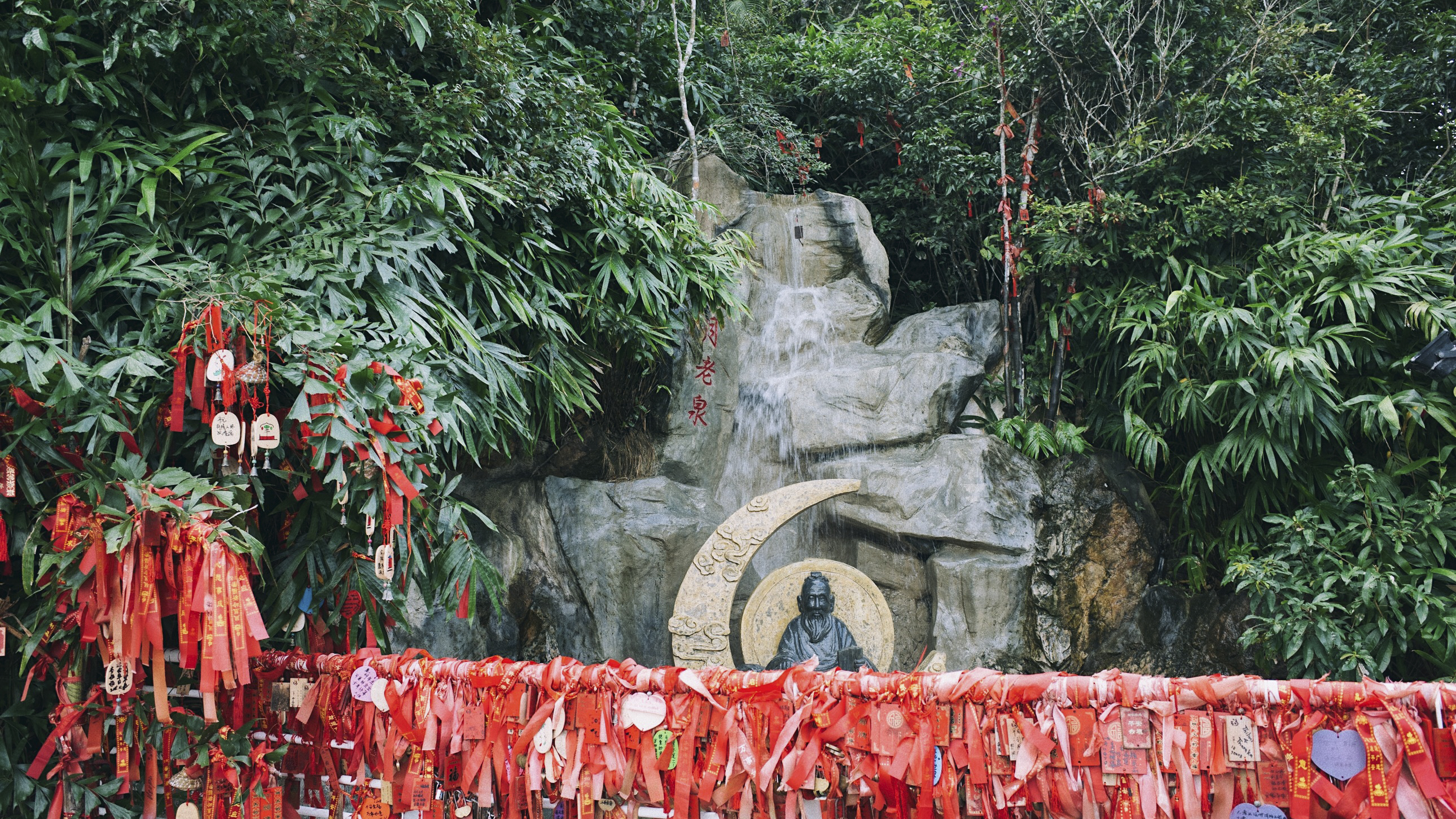 三亚山顶观景台观景,海南最长缆车