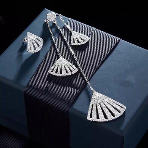 不买APM，就买幸运吉拉