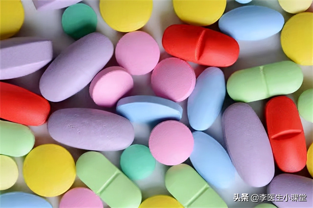 口腔溃疡用维生素c还是b敷溃疡处,口腔溃疡最快解决法吃维c