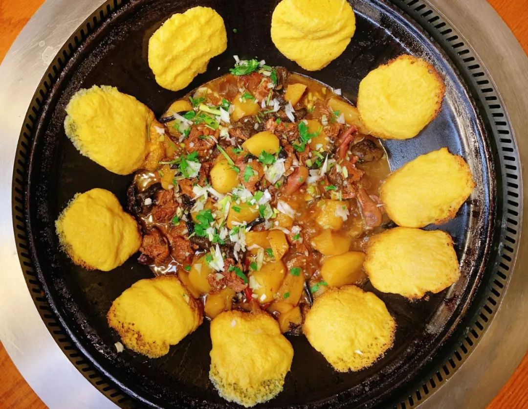 长春老灶台铁锅,长春农村小笨鸡特色饭店