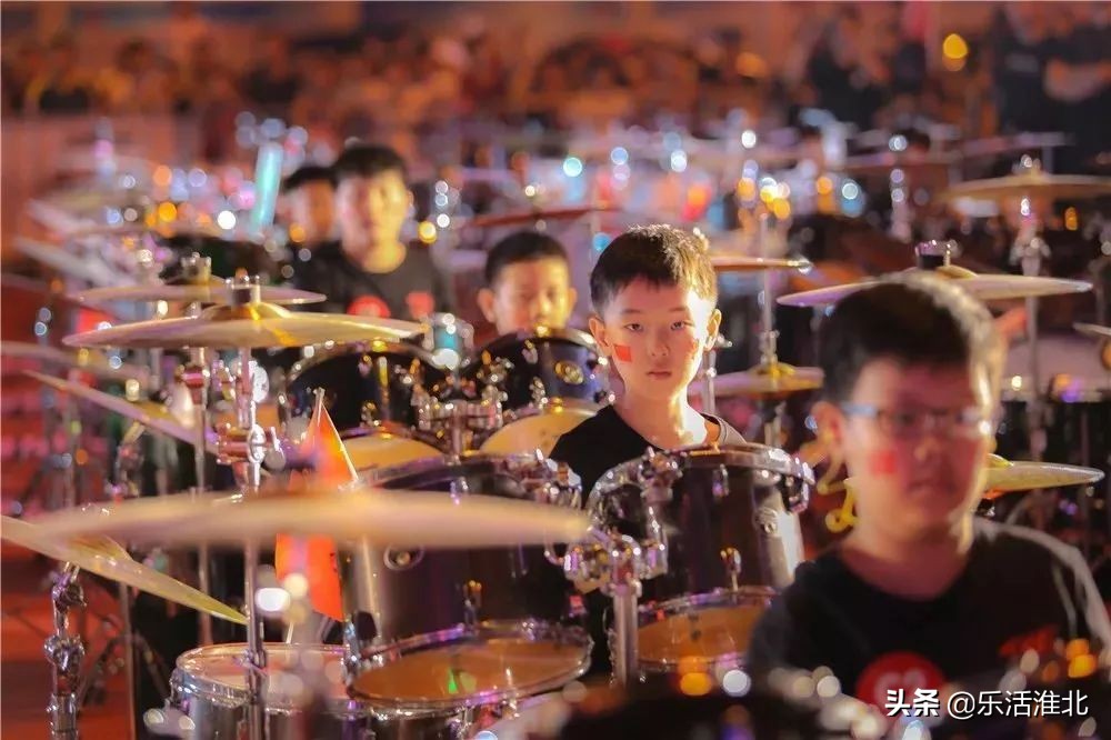 天王巨星齐聚演唱会,天王巨星来了完整视频