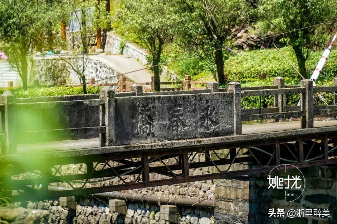 隐藏在深山中的千年古村视频,深山中隐藏着700年的浙江古村