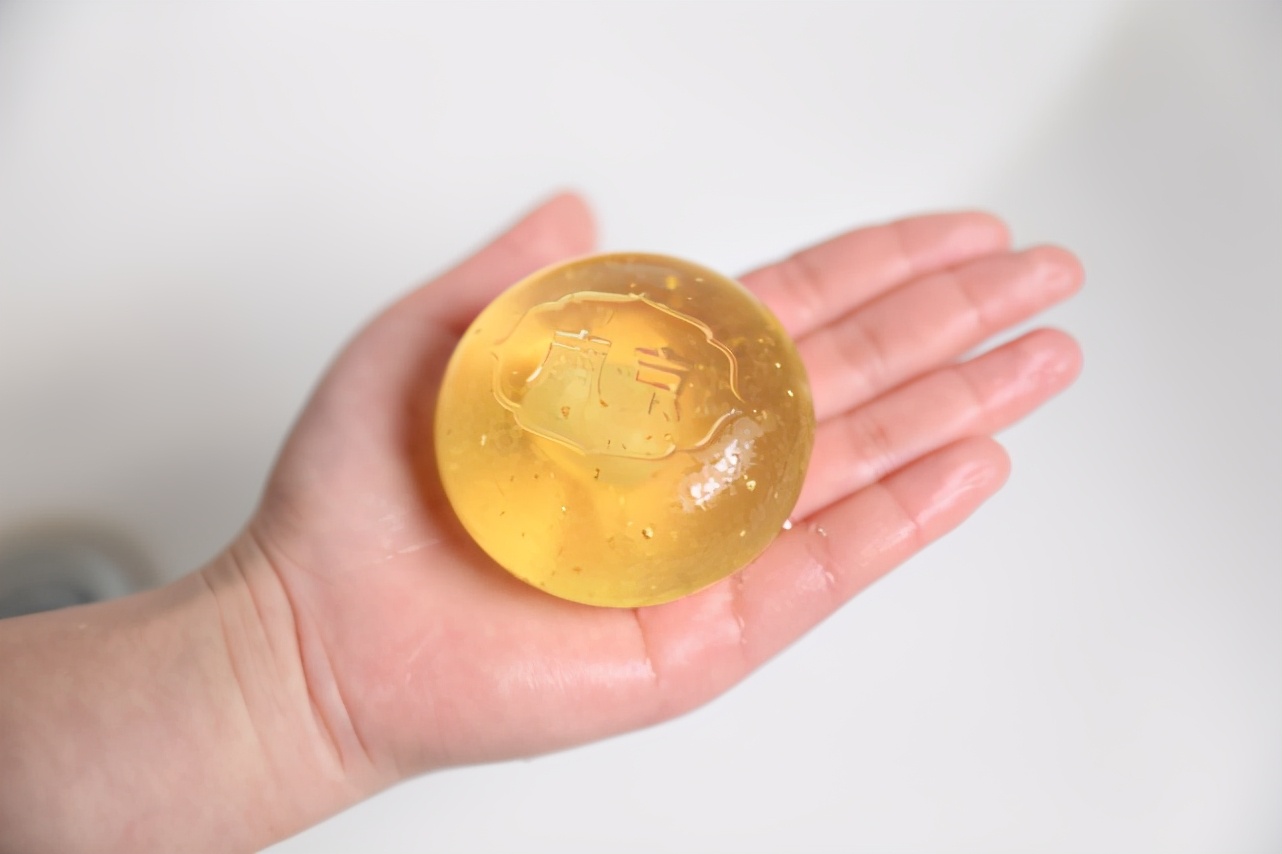 怎么让毛线变得松软蓬松像头发,怎样让头发变得蓬松不用卷发棒