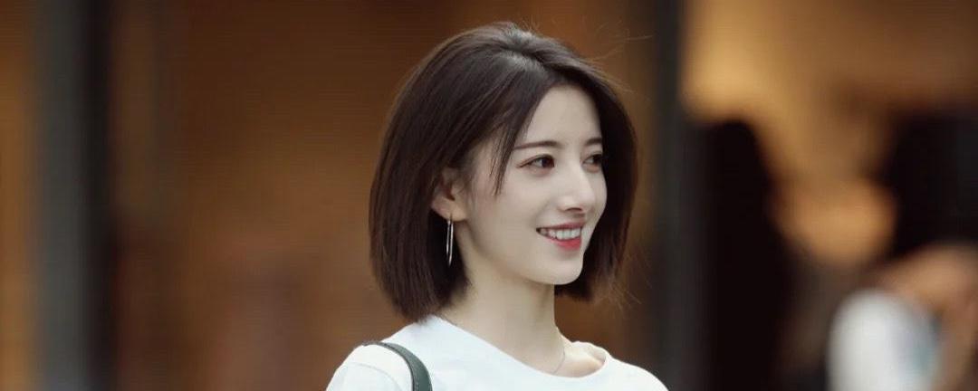 剪头发太丑不敢上学咋办,初中生剪头发太丑怎么拯救