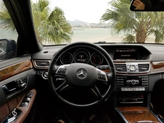 沉浸式体验2018款奔驰e320,2015款奔驰e320详细介绍