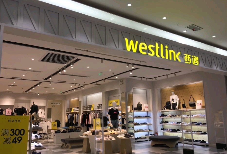 有哪些受欢迎的快时尚服装品牌,十大最火奢潮服饰品牌推荐