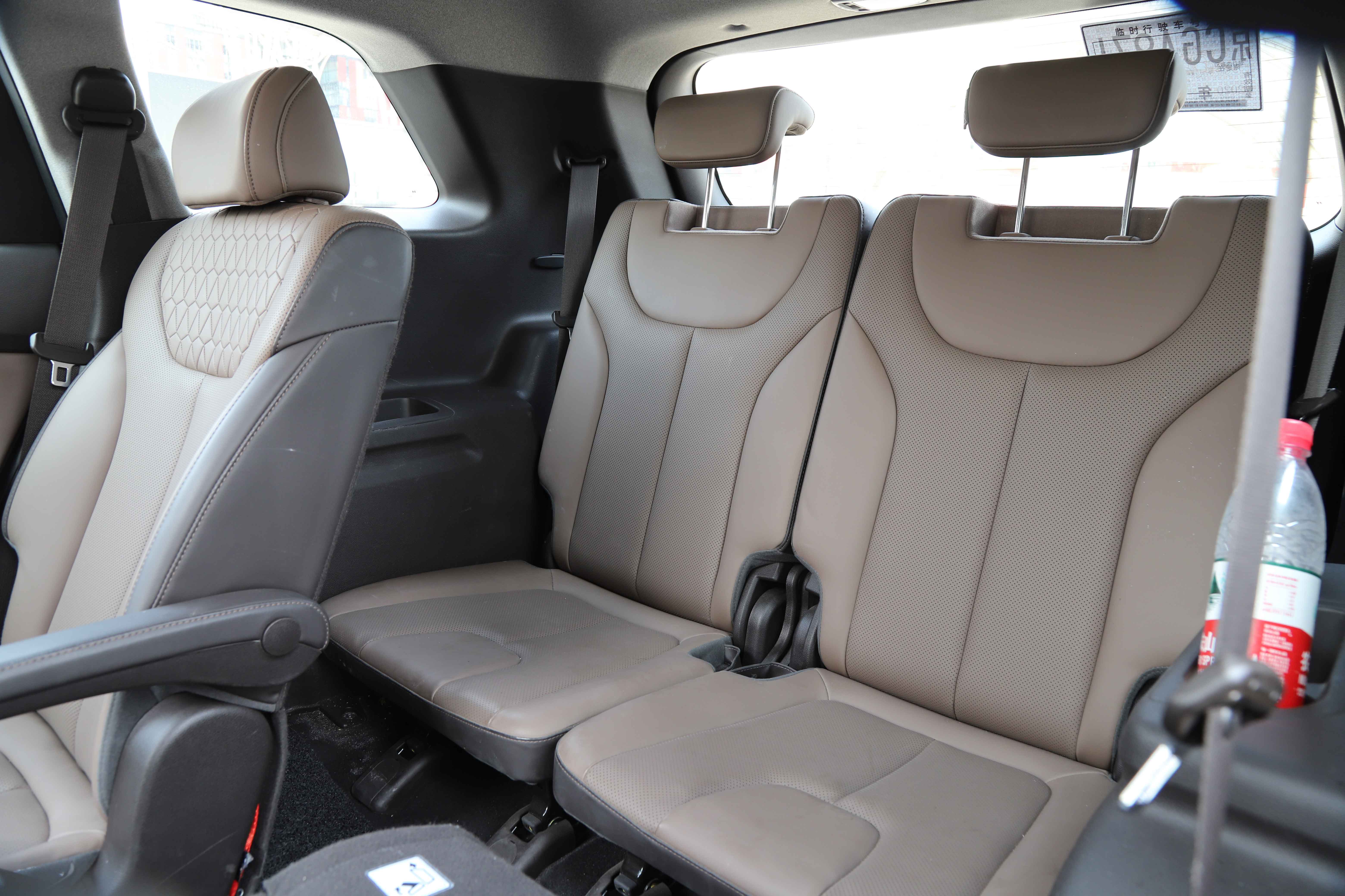 现代胜达和丰田汉兰达哪个好,胜达vs汉兰达车身尺寸