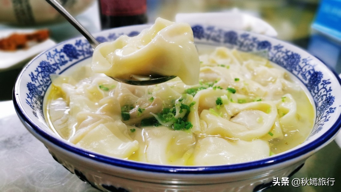 春雨菲菲游常熟滨江公园，浒浦江边品江鲜，23道菜共720元贵吗？