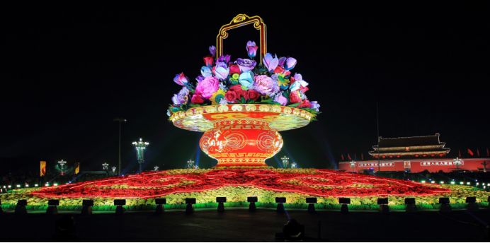 山东舰和辽宁舰哪个航母更强,中国山东舰航空母舰最新消息