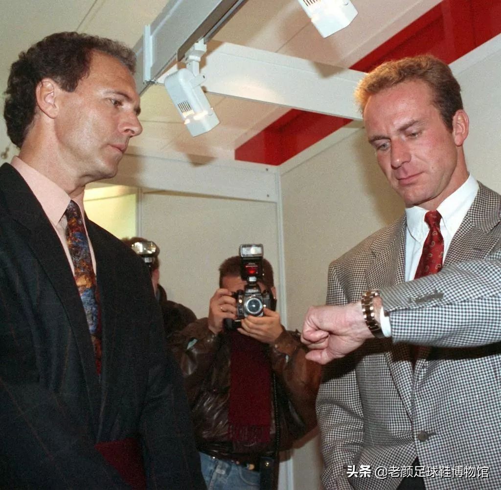 踢五届世界杯娶五个老婆，拜仁大佬39岁双杀皇马后和嫩草女友私奔