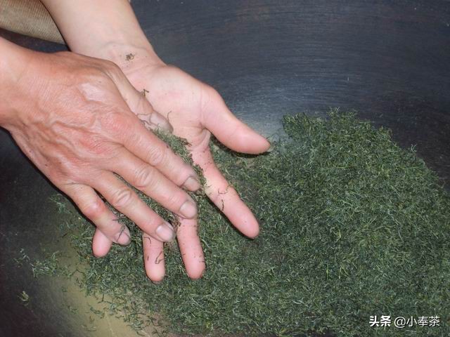 分辨香精茶最简单的办法,添加香精的茶叶是什么茶种