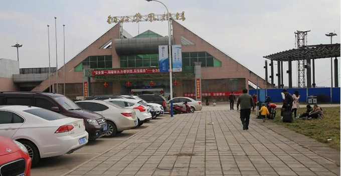 凤凰3天两晚旅游攻略,张家界凤凰三日游攻略