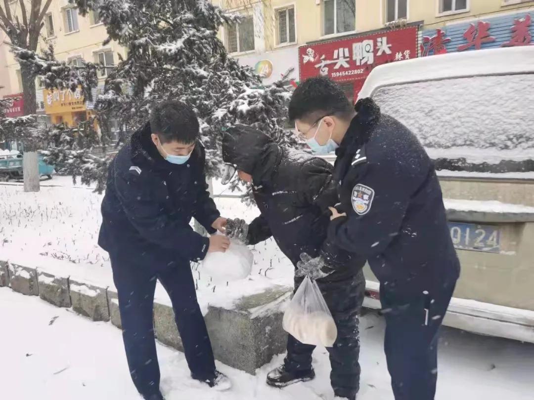 战严寒抗风雪护君平安,战严寒护平安