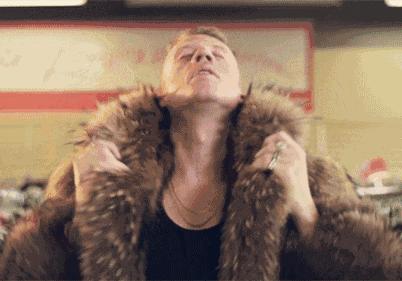 刚做完支架手术后心率低于60胸闷,刚做完支架又胸痛怎么回事