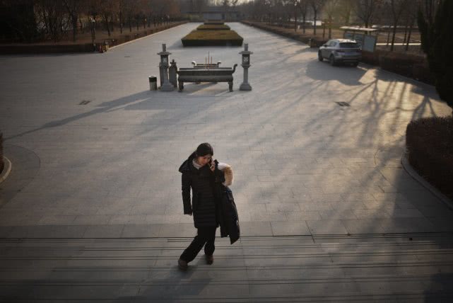 天津美女卖萝卜月入15万,90后豆腐西施月入过万