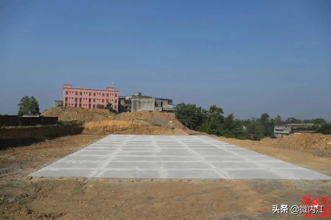 内江有足球场吗,内江最新足球场