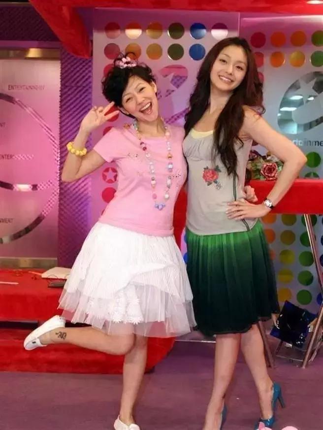 43岁大s暴瘦,大s公布月瘦10公斤的暴瘦食谱