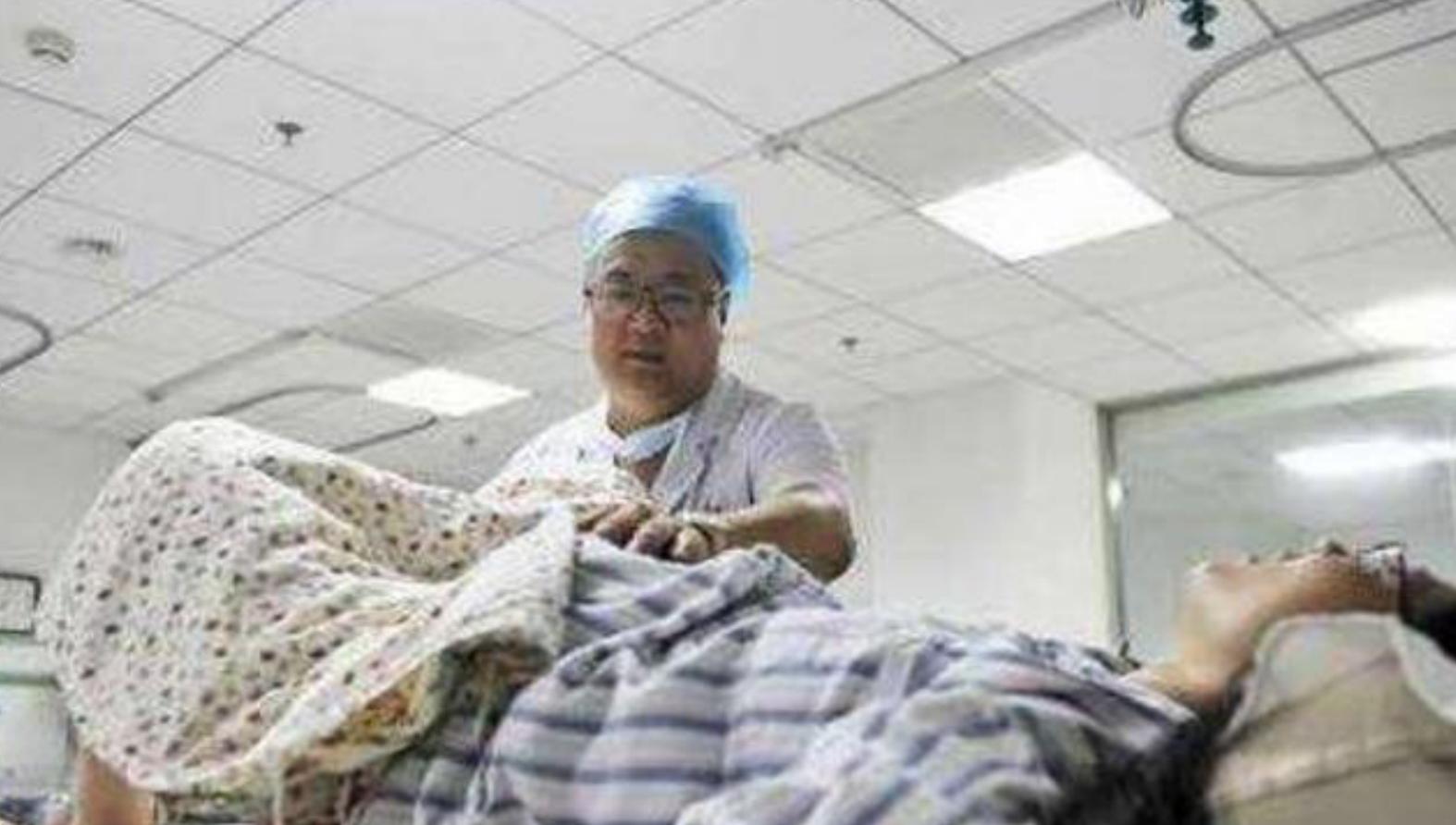 做阴超碰到男医生，过来人表示不堪回首，孕妈：孩子我不想要了