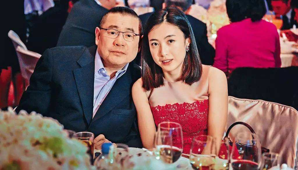 甘比为什么能打败关之琳,打败李嘉欣的豪门阔太