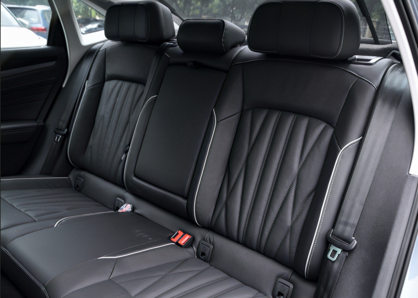 喜欢性价比高的车,喜欢高一点的suv