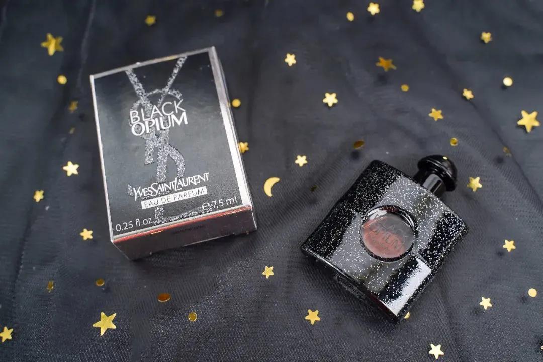 喜欢ysl黑鸦片香水的女生,ysl哪个香水适合女生