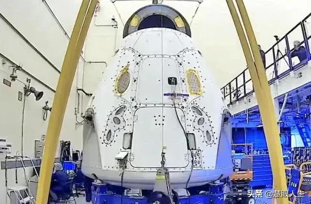 飞船降落伞能重复使用吗,飞船返回舱可以重复使用吗