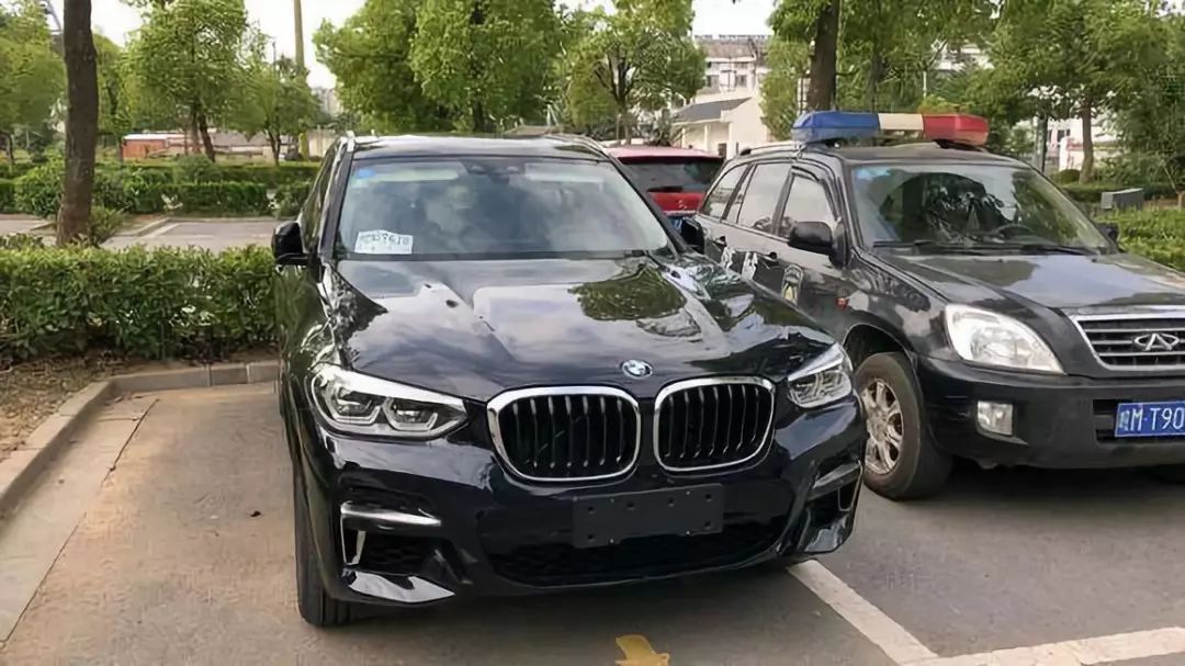 车上有什么东西洗车都洗不掉,汽车污渍普通洗车洗不掉