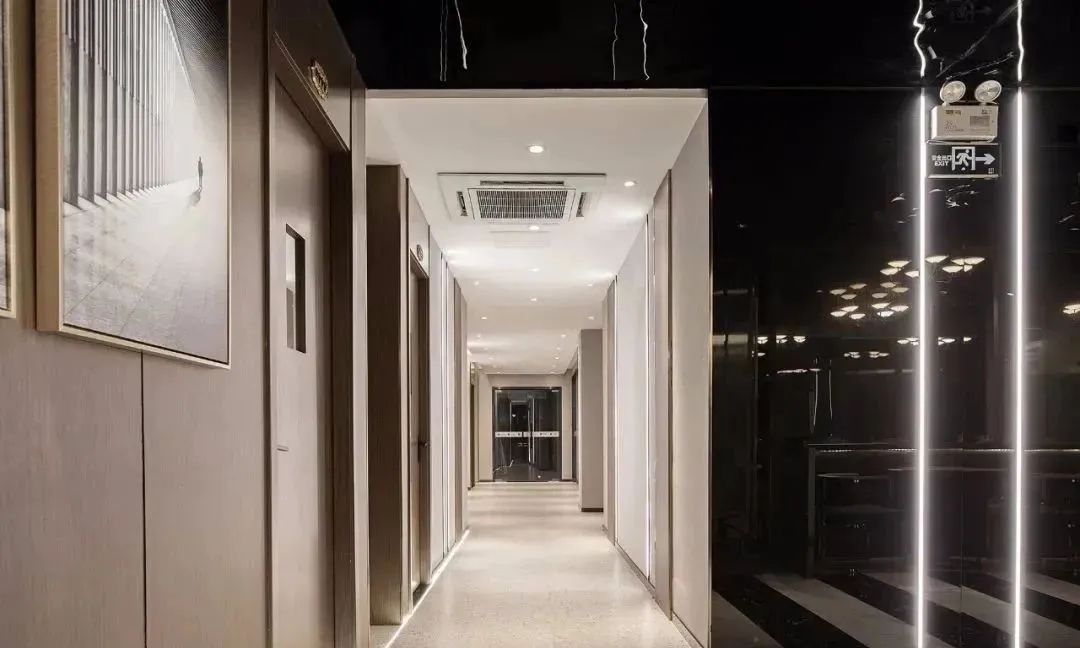 小户型奶油风客餐厅设计,咖啡餐厅设计效果图