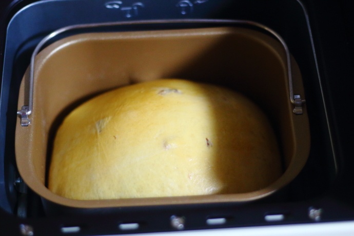 面包机一键做蛋糕,用面包机怎样能做出好吃的面包来