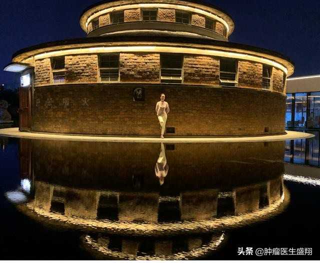 不负韶华只争朝夕字画,只争朝夕不负朝夕怎么回复