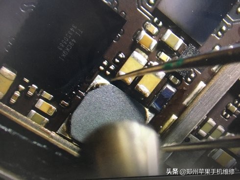 ipadair2屏幕有点触摸不灵,ipadair2不触摸屏幕失灵维修