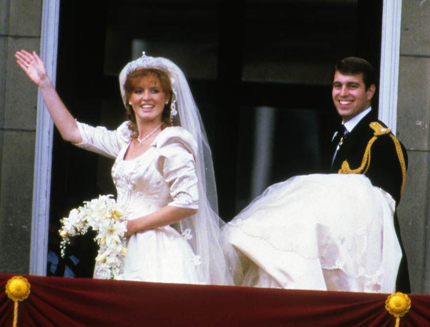 女王厌恶戴安娜,女王嫉妒戴安娜王妃