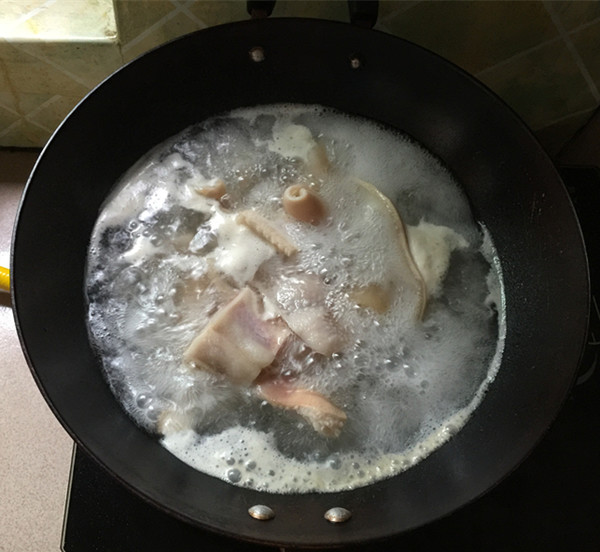 胶原蛋白阿胶,它被誉为穷人的阿胶