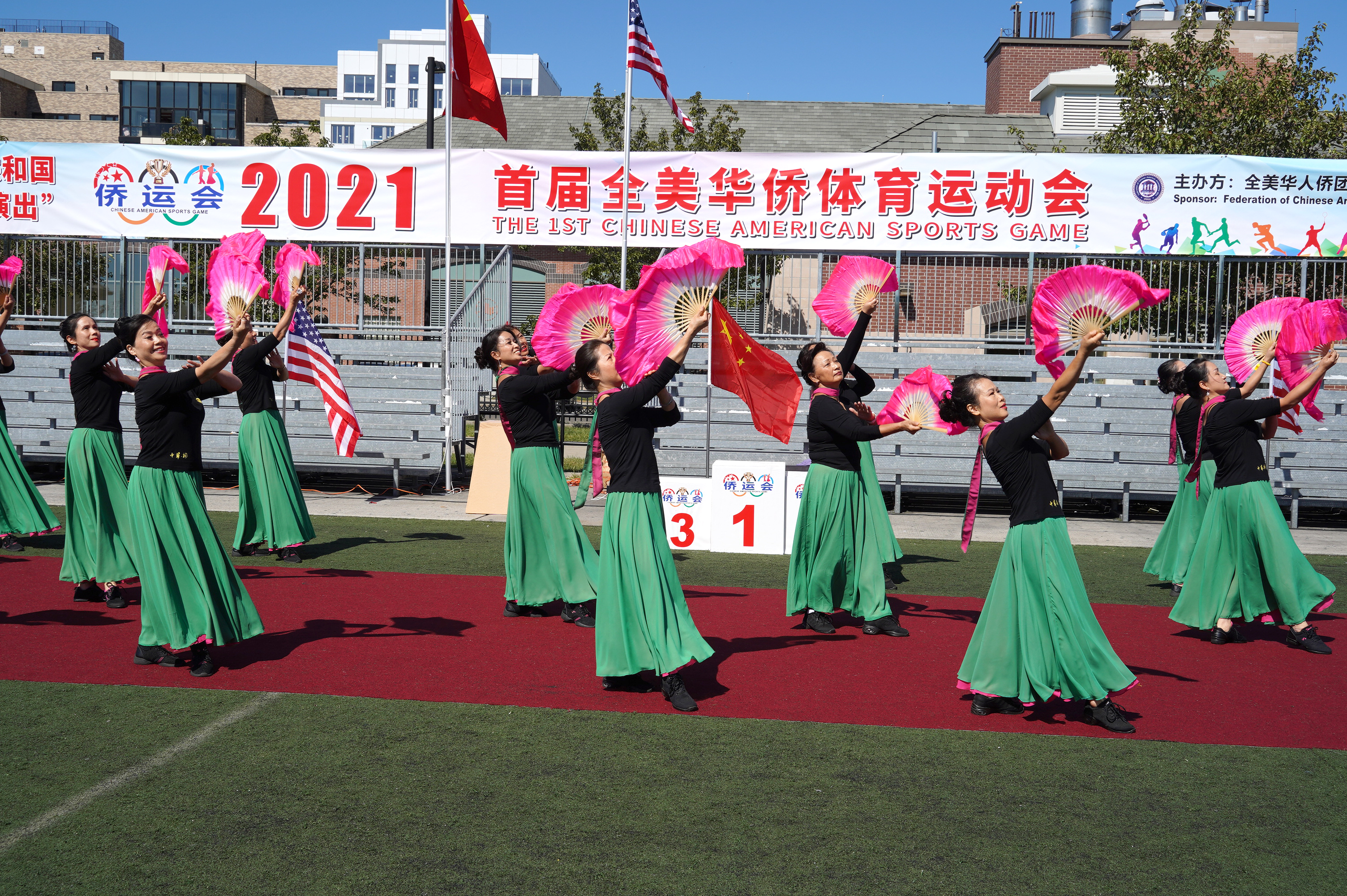 庆国庆70周年主题活动,庆国庆文艺汇演中国红