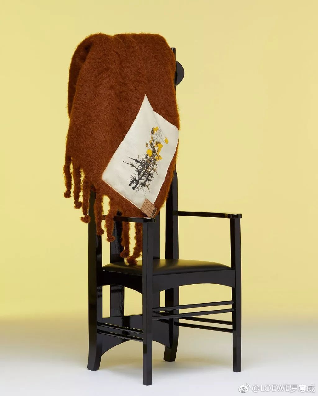 圣诞新年搞事情！Gucci豪得金光灿灿熊和狮子要抢LV吉祥物的地位