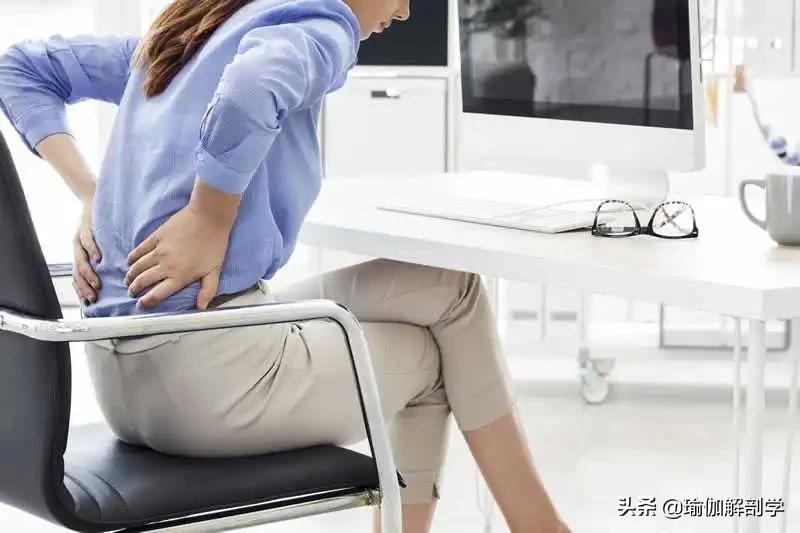 腰部瑜伽深度拉伸预防腰痛效果好,哪些瑜伽动作可以缓解腰痛