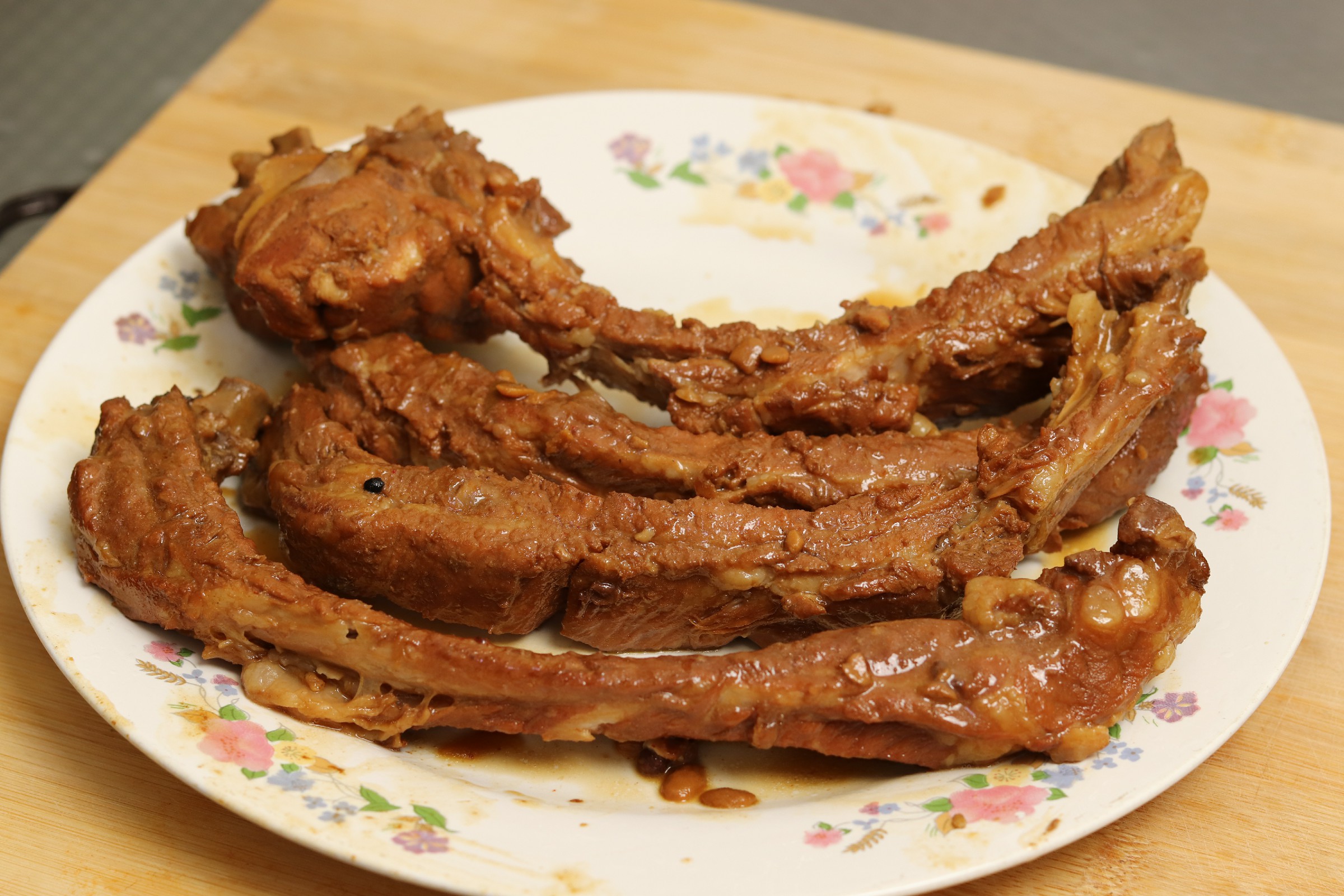 炖排骨焯水几分钟,炖排骨时记住1泡2炒3焖