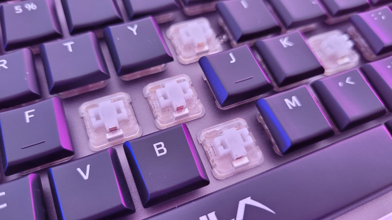 狼蛛f2099机械键盘换键,狼蛛f2099键盘拆解