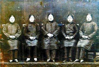 小巧的三寸金莲,真实版的三寸金莲