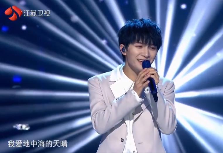 任嘉伦周深如故花絮跳舞,周深任嘉伦混剪