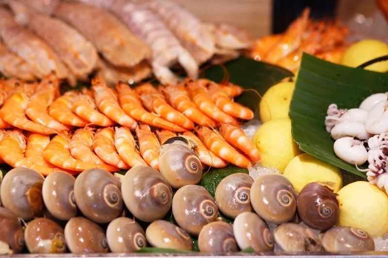 成都海鲜自助餐499元一个,成都生蚝吃到饱自助餐