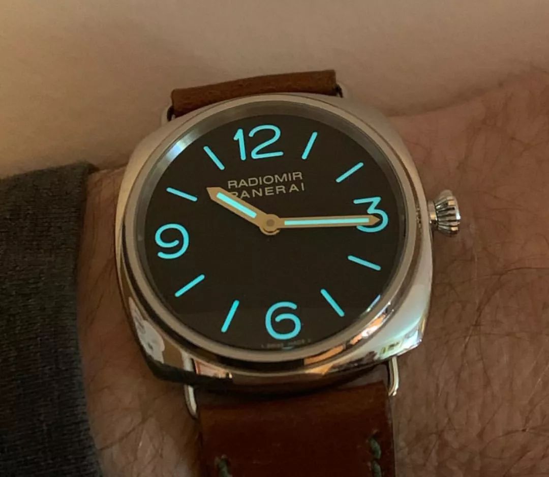 夜光最好的手表,手表夜光灯什么颜色好