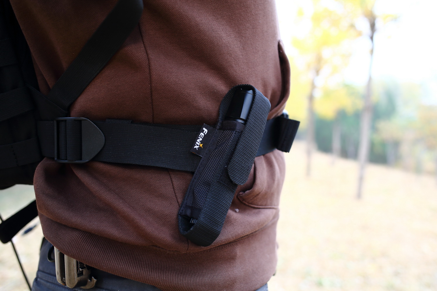 回归操作本质FENIXTK11TAC机械双模式战术电筒评测