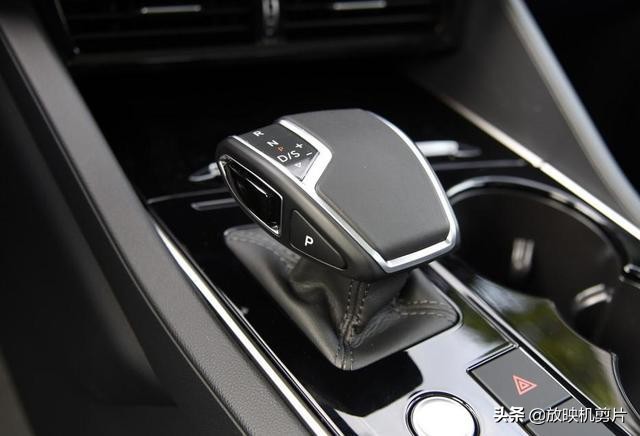 什么人会买大众途锐,大众途锐深度测评2021款大众途锐