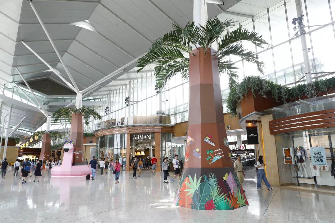 清凉一夏,让你痛快地在东荟城名店仓展开一场型格的购物狂欢之旅