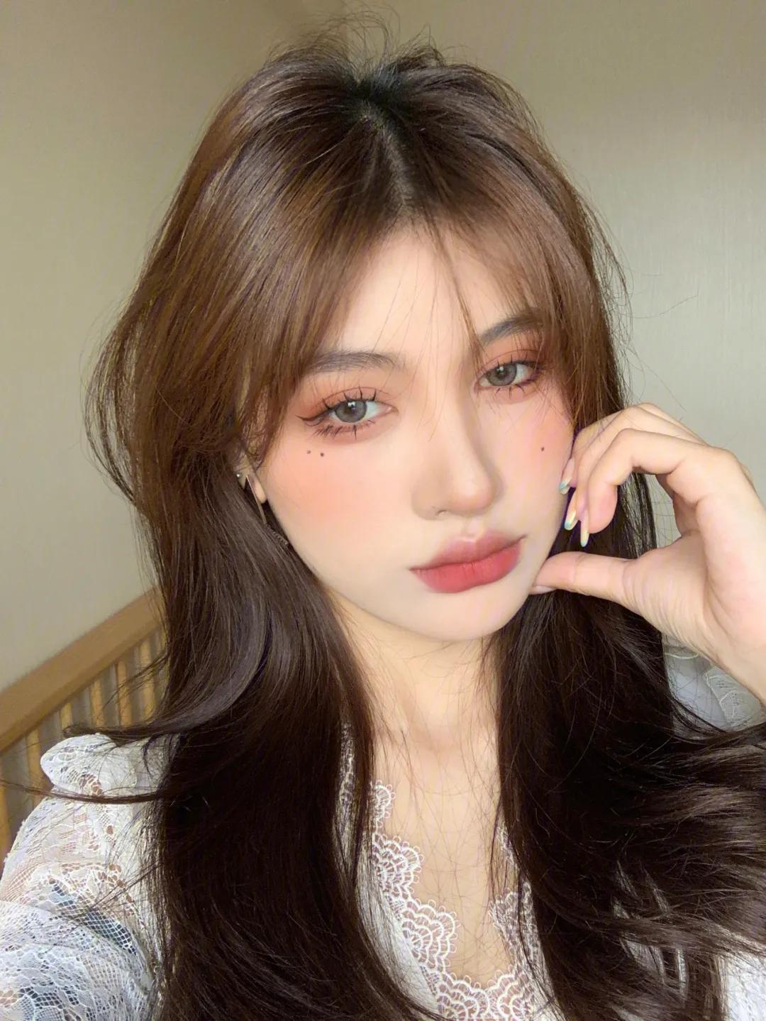 抖音这6个化妆技巧火了，一秒微笑唇也太鸡肋了